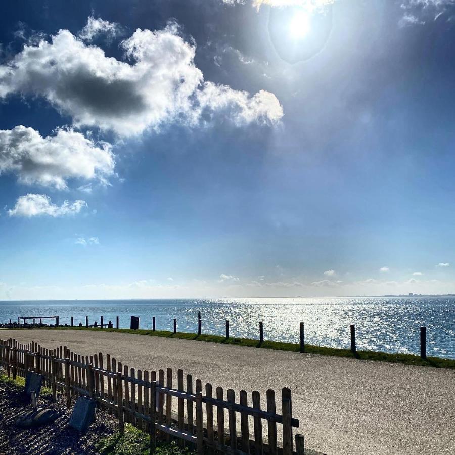 Bungalow Scheldezicht In Zeeland Dicht Bij Zee Scherpenisse Экстерьер фото